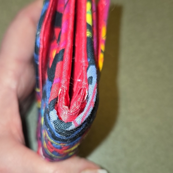 NWOT Vera Bradley Colorful Quilted Women's Wallet - Picture 8 of 13